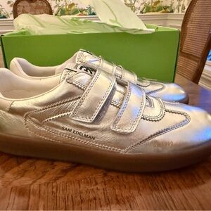 Sam Edelman Kids Metallic Silver Sneakers